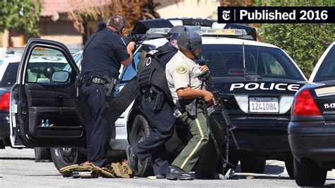 Suspect questions man, then shoots him as he walks home in East Oakland